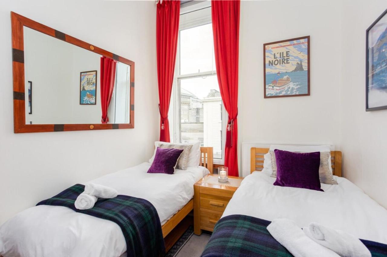 Cozy 2 Bedroom Apartment At Heart Of The Edinburgh Edimburgo Exterior foto