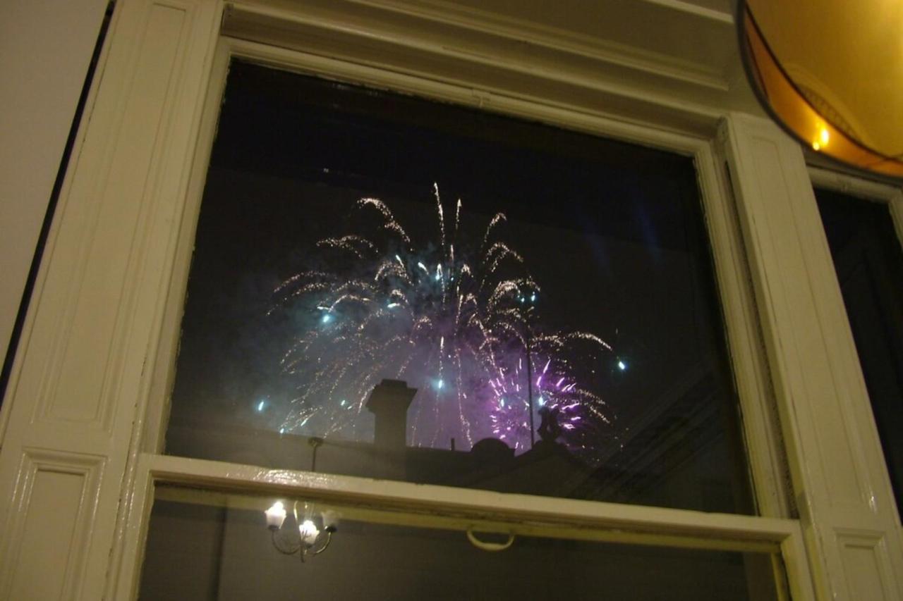 Cozy 2 Bedroom Apartment At Heart Of The Edinburgh Edimburgo Exterior foto